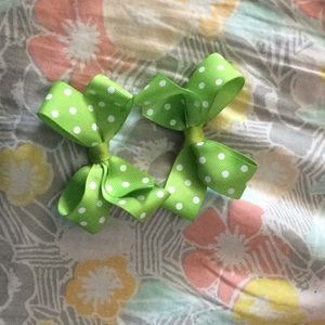 Green small bow